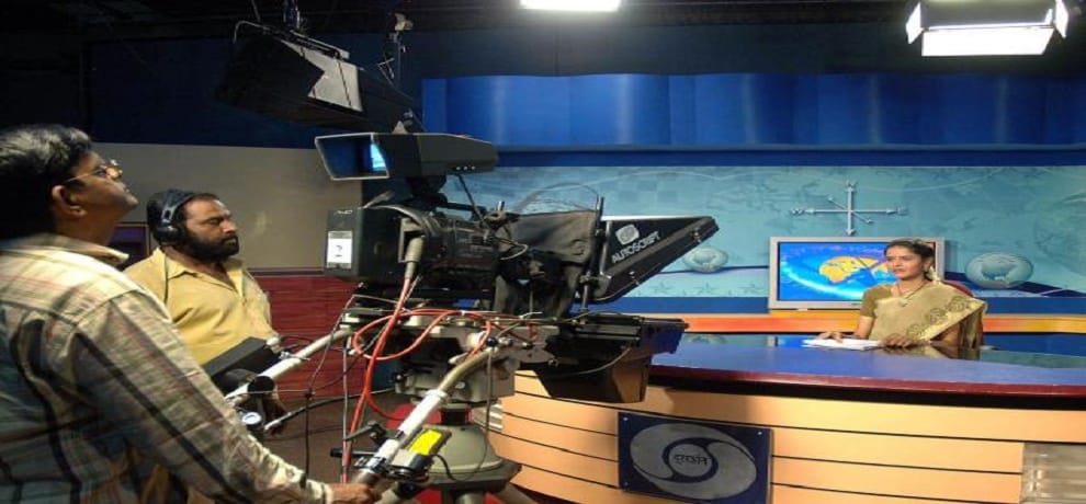 Government prepares to bring four new channels to confront private channels