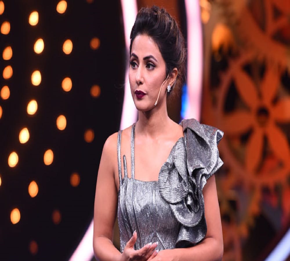gauahar khan slams hina and support shipla on english in bigg boss 