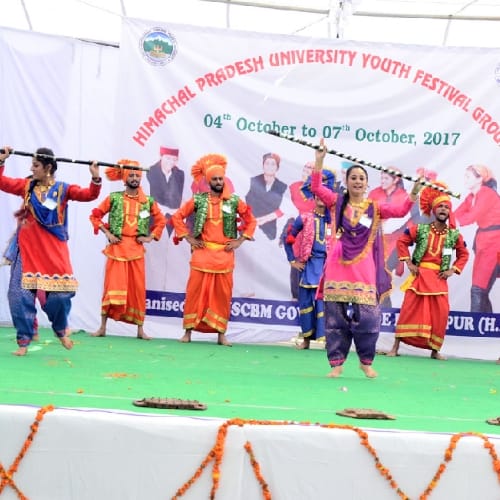 folk dance presentation in youth festival organising at hamirpur