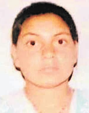 lady body found on railway track