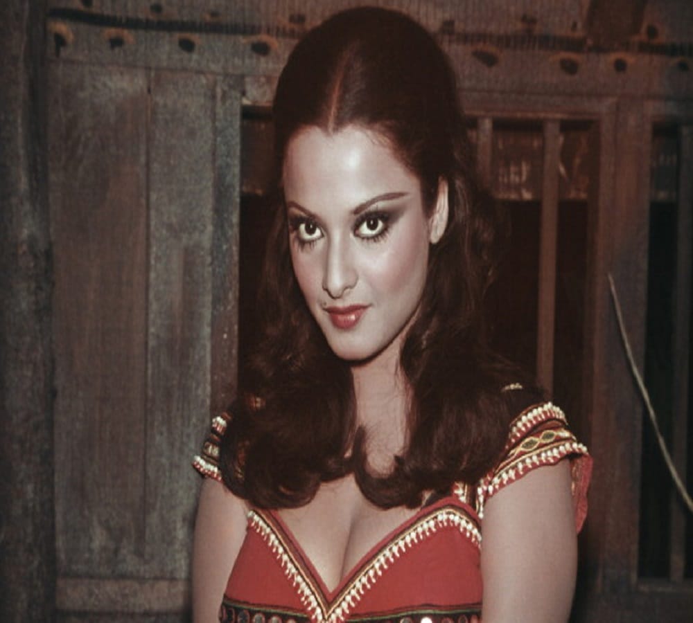 who changed the actress rekha's life in real   