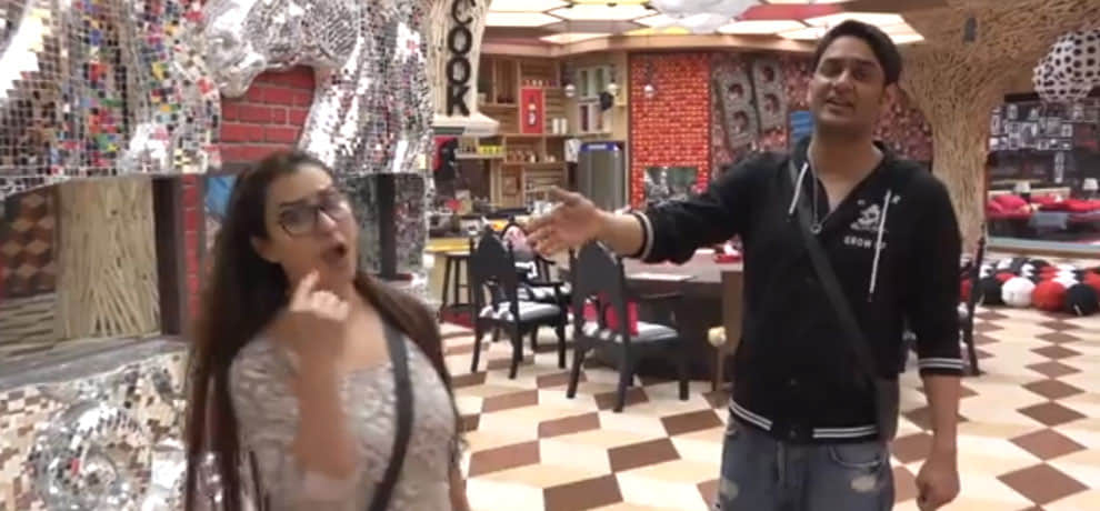 bigg boss 11 contestant shilpa shinde tweets on punish and bandgi kalra relation