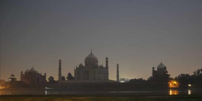 Slovenian website published news about tajmahal 