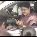 Sasikala reaches hospital to meet ailing husband after got five days parole from tamil nadu police