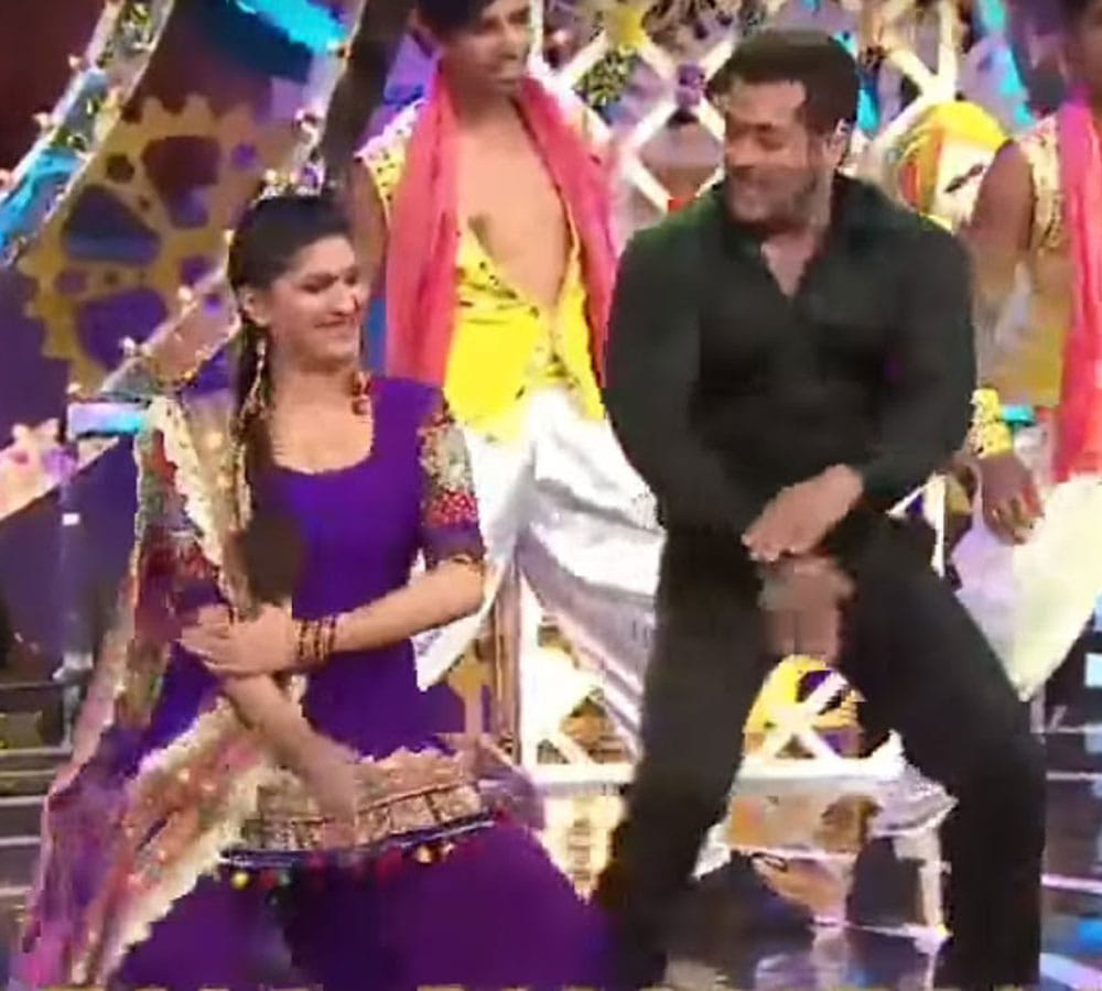 sapna chaudhary dance in bigg boss house