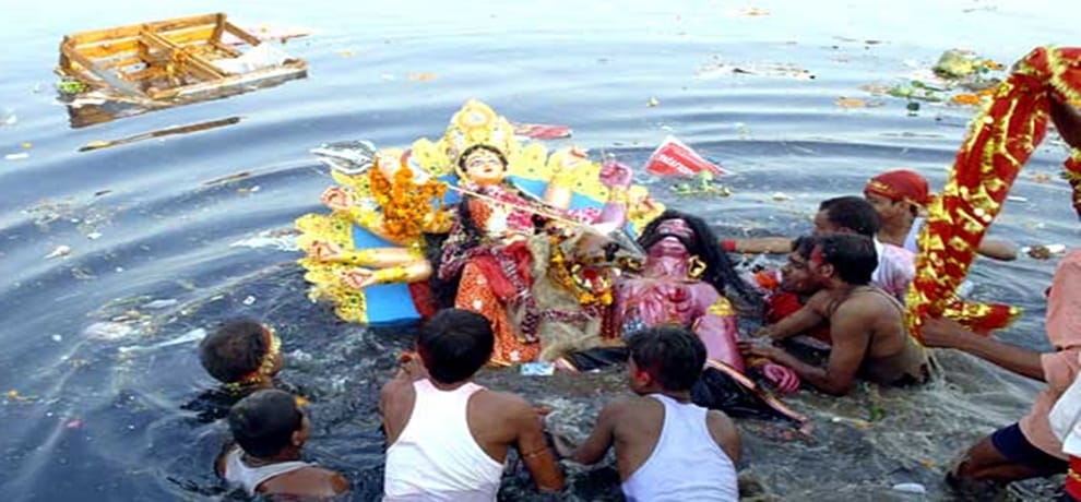 kolkata Three men saved by Goddess Durga Idol From Drowning In Ganga