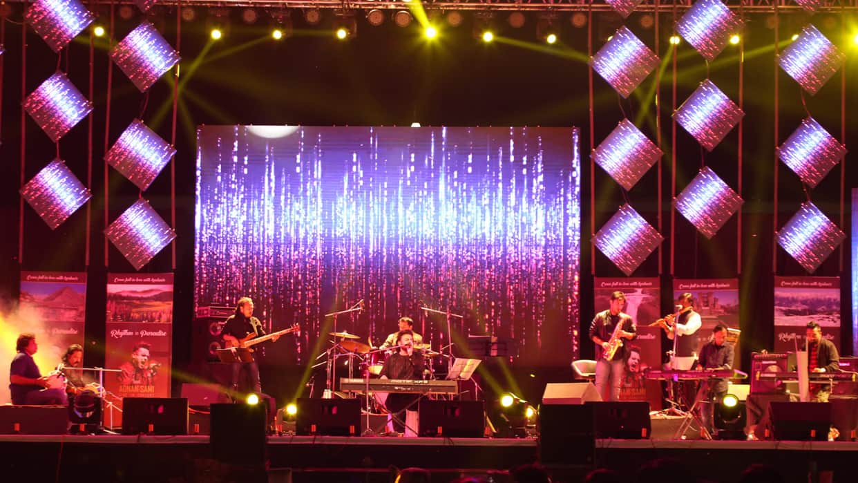 PICS OF ADNAN SAMI MUSIC CONCERT IN SRINAGAR