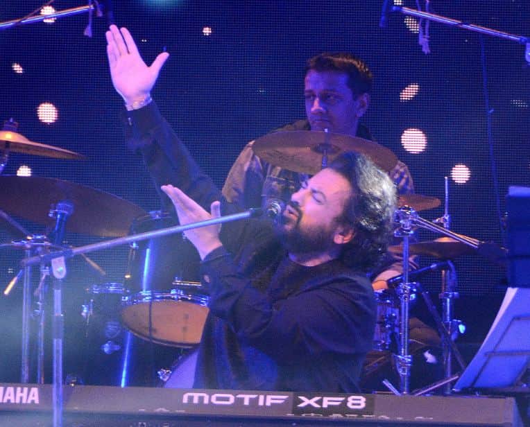 PICS OF ADNAN SAMI MUSIC CONCERT IN SRINAGAR