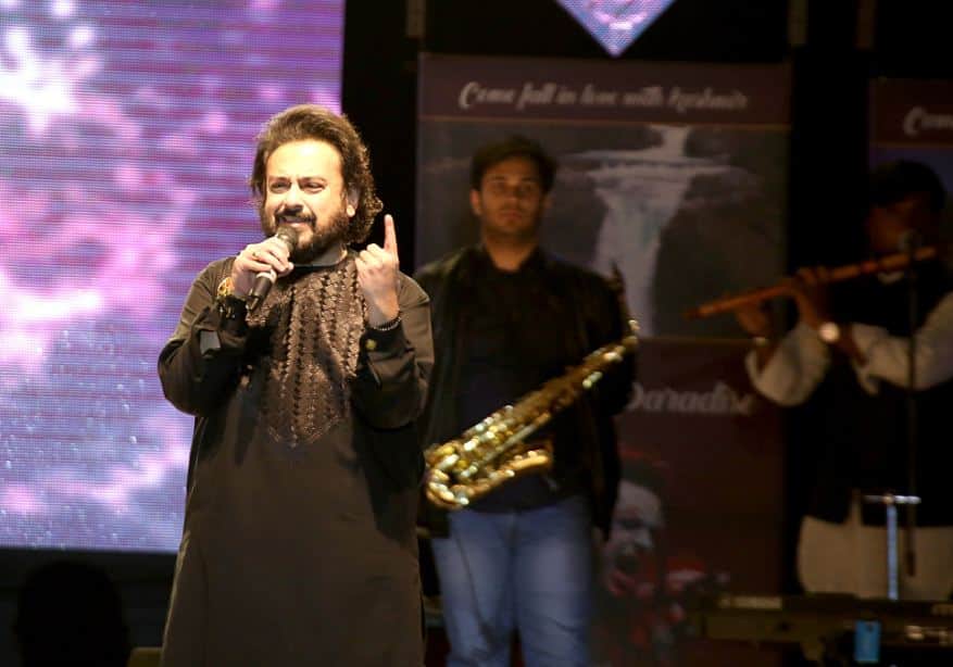 Adnan Sami and Omar Abdullah twitter war over former Srinagar concert
