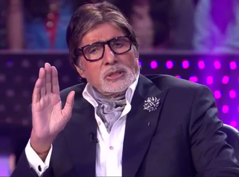 Bollywood actor Amitabh Bachchan gets the notice from BMC for illegal construction 