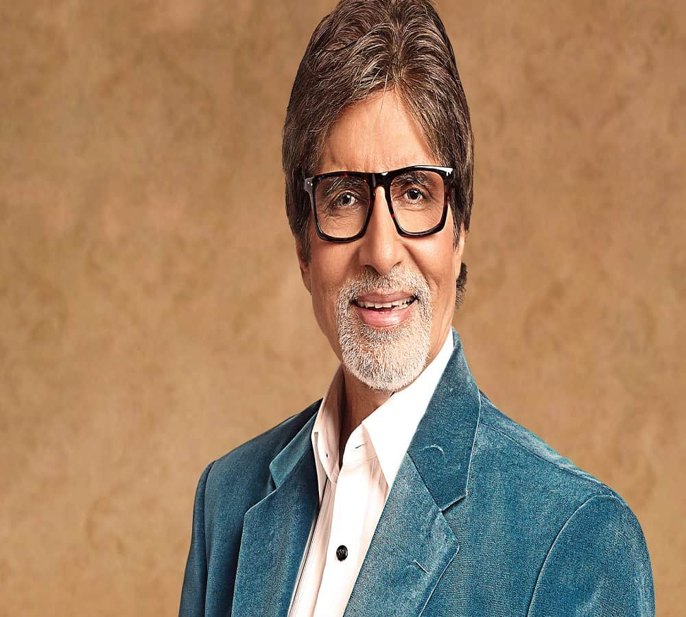 amitabh bachchan will get iffi personality of the year award, smriti irani tweeted