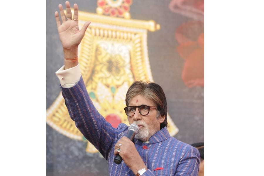 amitabh bachchan in Lucknow.