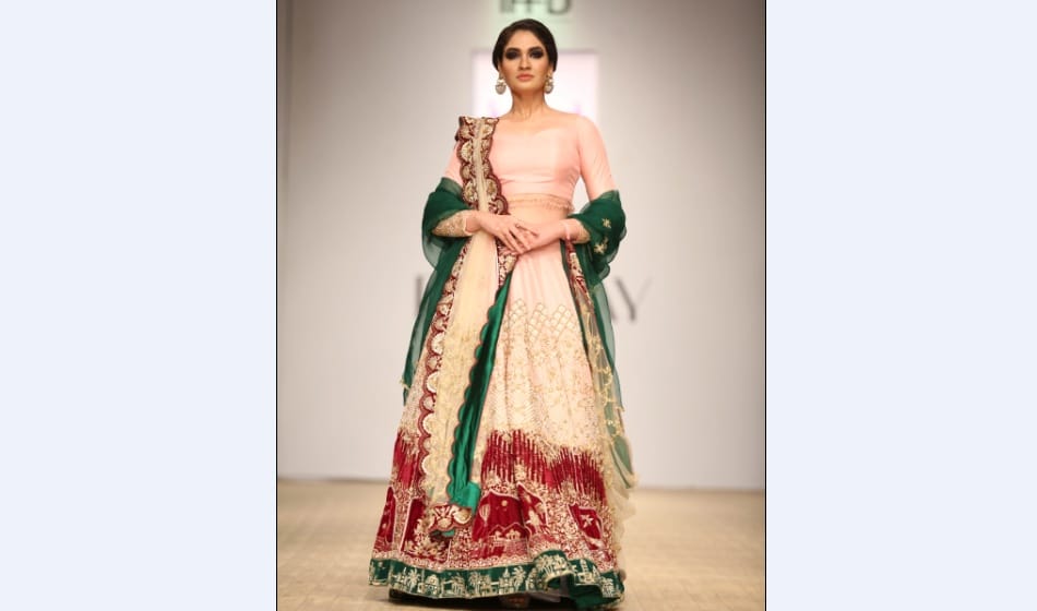 celebs walked on the ramp in india runway week in delhi