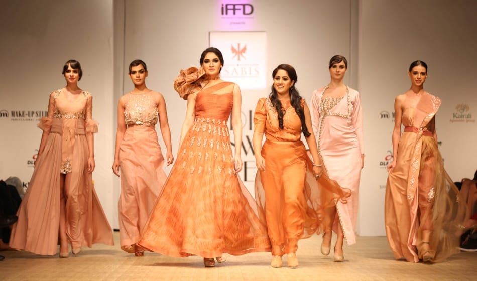 celebs walked on the ramp in india runway week in delhi