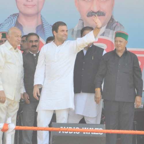 rahul gandhi compare gujarat model with himachal pradesh in mandi rally