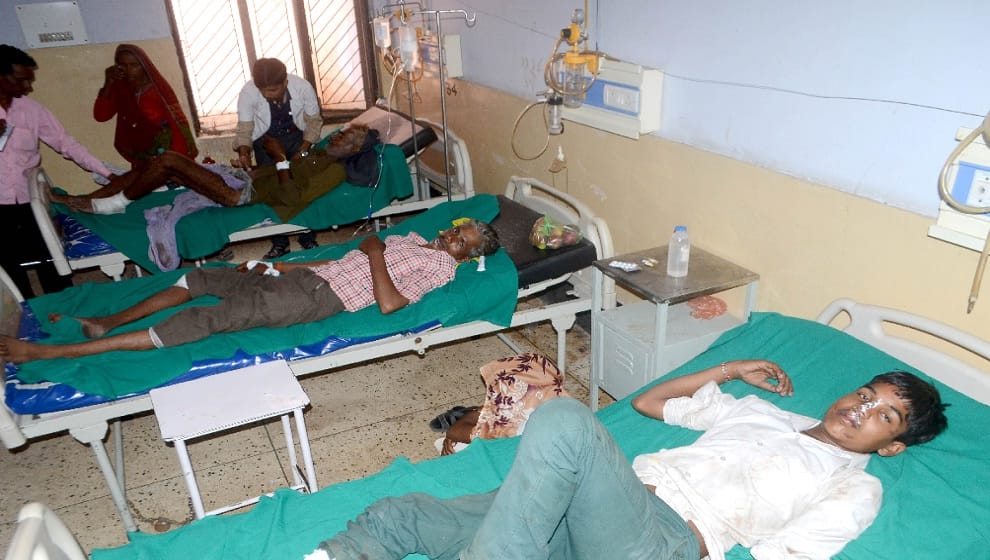 FIVE farmer killed in road accident AT lalitpur OF UTTAR PRADESH