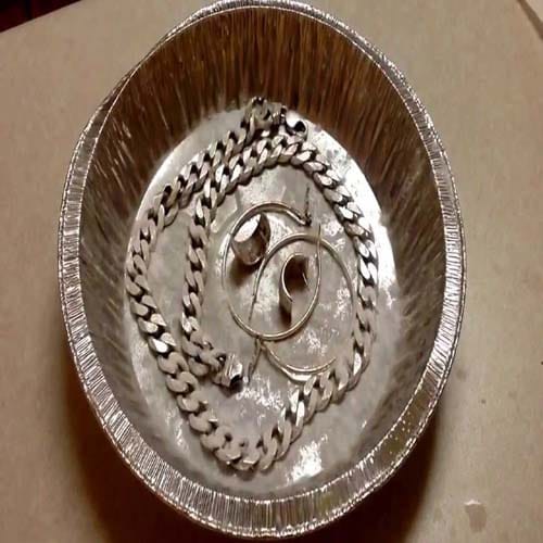 use these tips to clean silver jewellery on this karva chauth and diwali