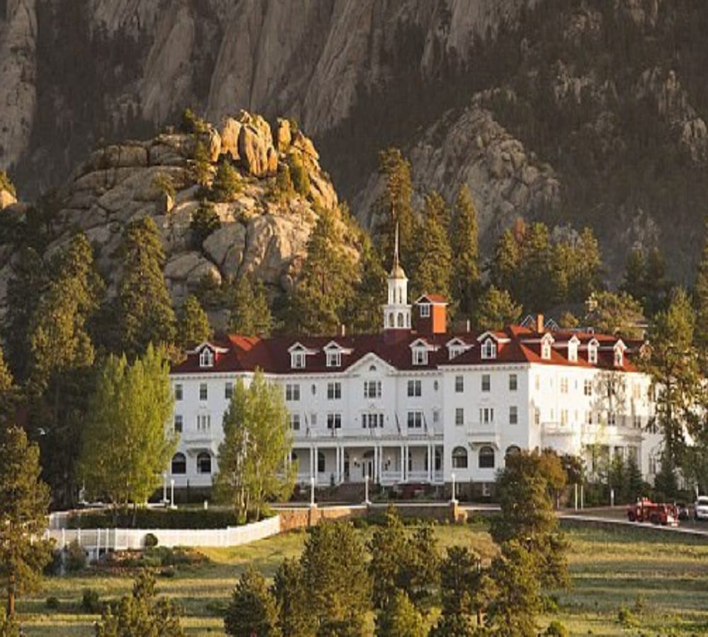Two ghost spotted in photo at Stanley Hotel of Colorado 