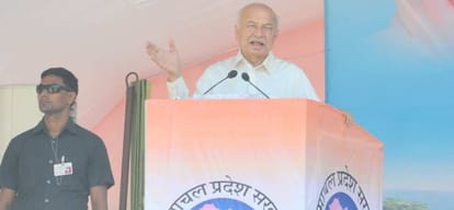 CM Virbhadra Singh targets on pm narendra modi in mandi rally