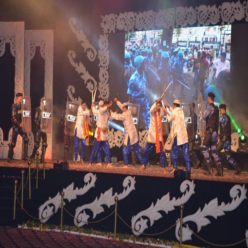 Gajab passion for showing patriotism in this program... Will be happy to see the photos