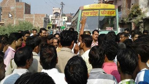 On the day of Karvachtha, the woman was crushed by uncontrollable truck