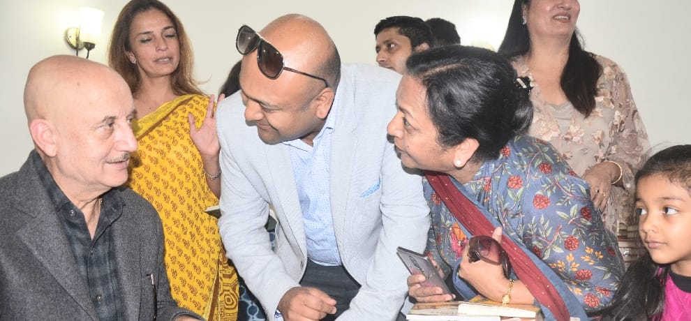 actor anupam kher statement over politics