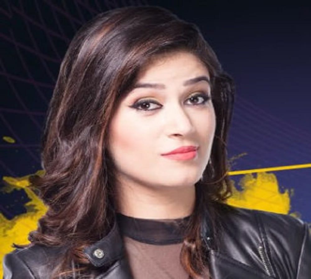 bigg boss contestant bandgi kalra on father's illness