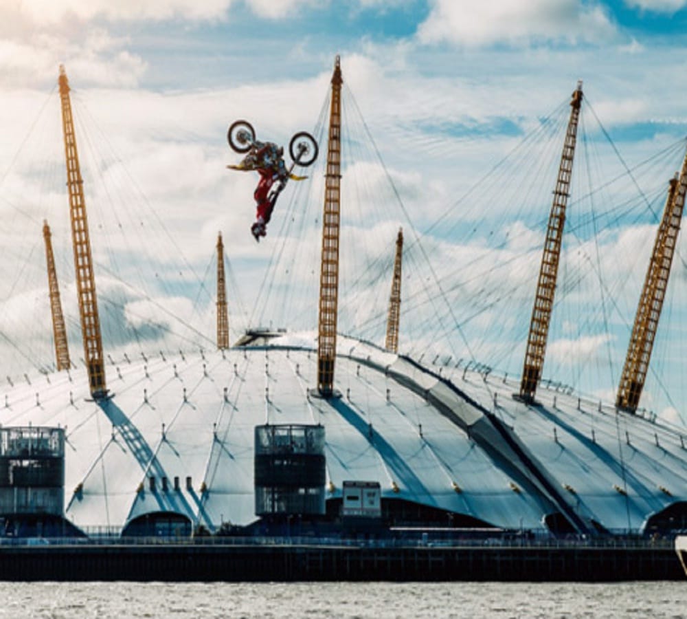Daredevil biker Travis Pastrana backflips over river thames and set a world record 