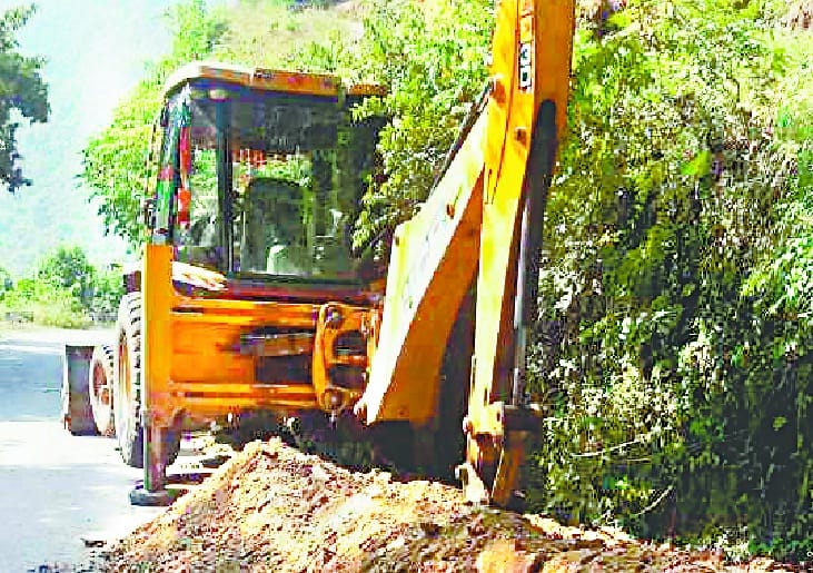 Dug road for cabling