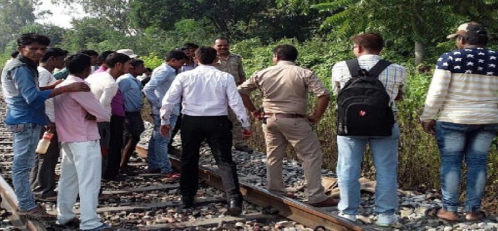 a husband commited suicide a night before Karwachauth in hatrash