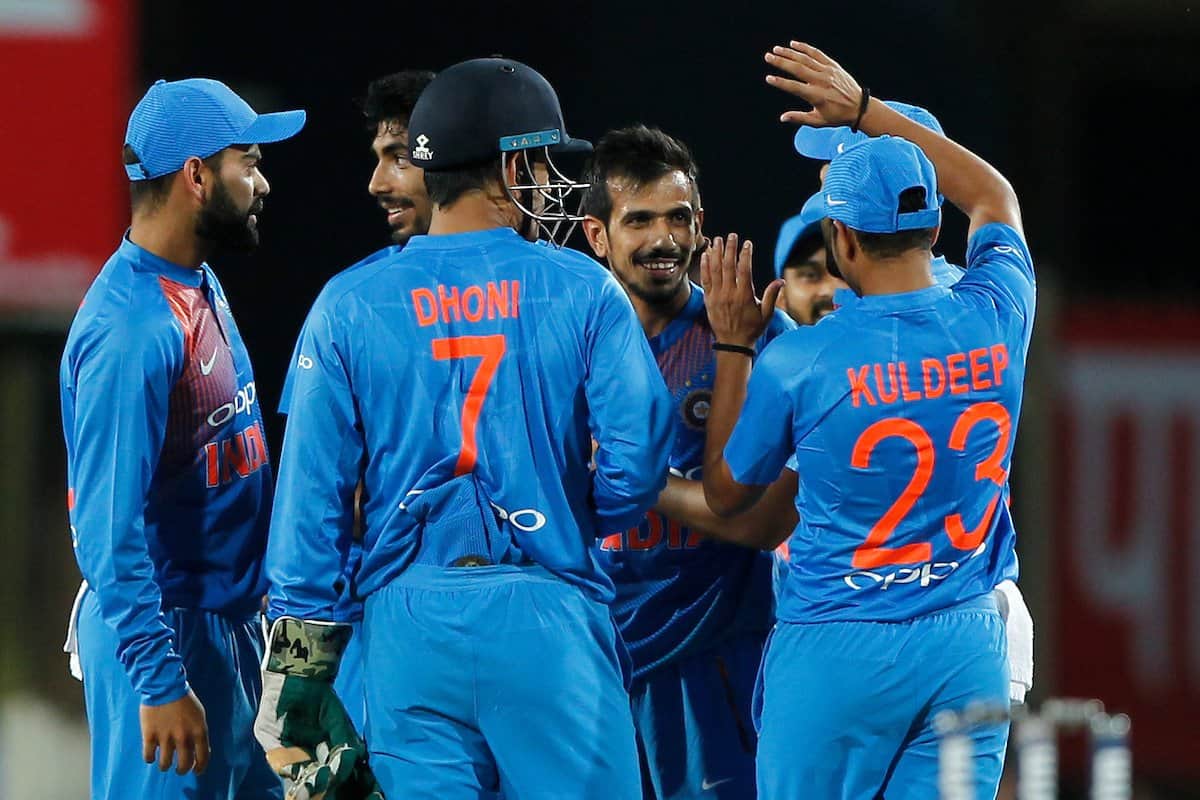 virat Kohli's average against Australia in t-20I  is 303 