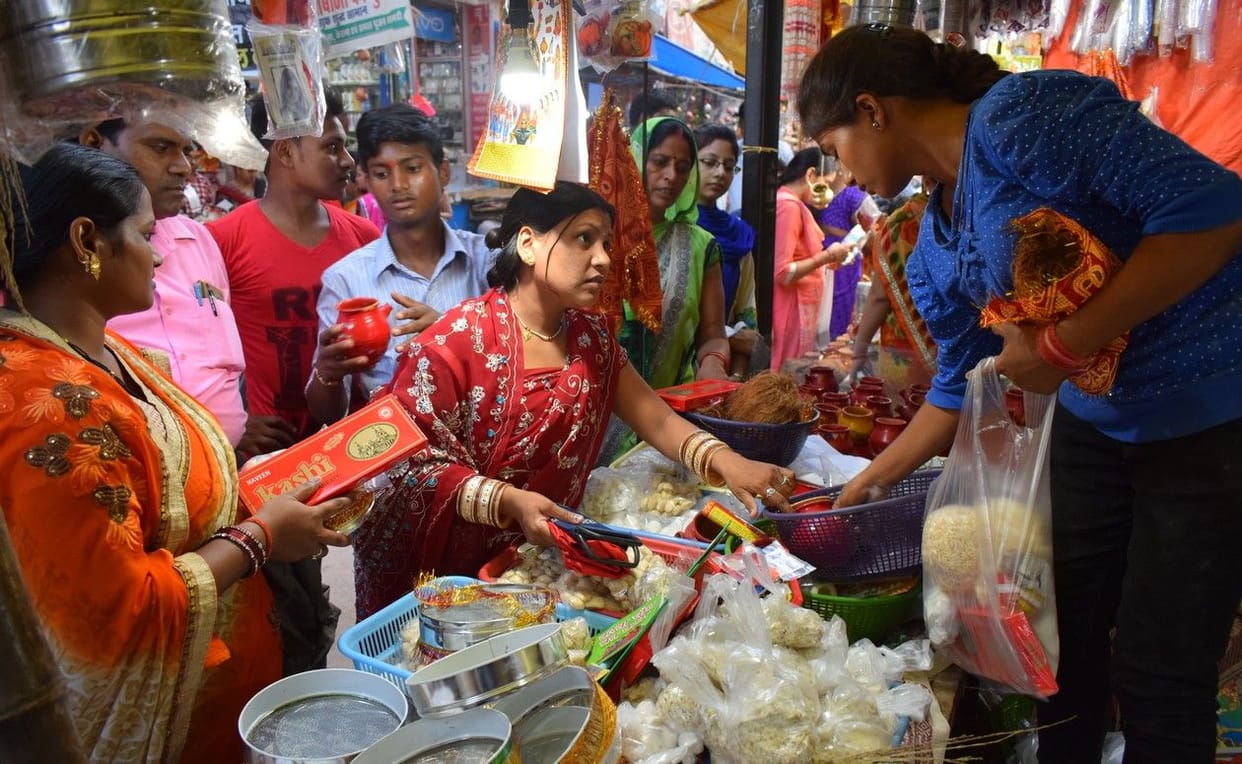 अखंड सौभाग्य प्राप्ति कराता है करवा चौथ