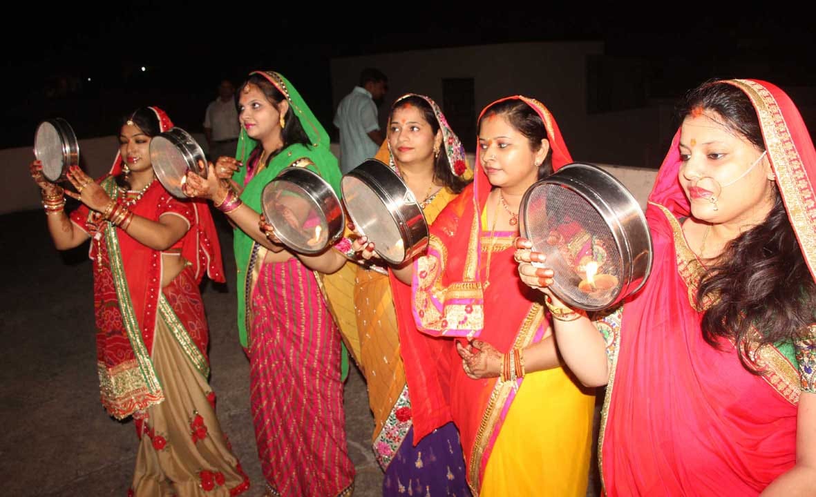 karva chauth celebration  in varanasi