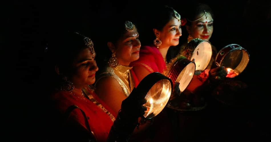 Karva Chauth 2018, New Bride Can Do Karwa Chauth Vrat without hesitation
