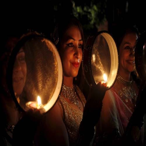 karva chauth 2017 avoid these 4 things today and know how to keep vrat