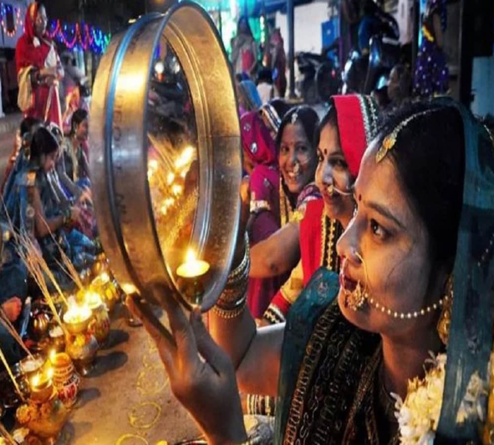 Karva Chauth 2018, New Bride Can Do Karwa Chauth Vrat without hesitation