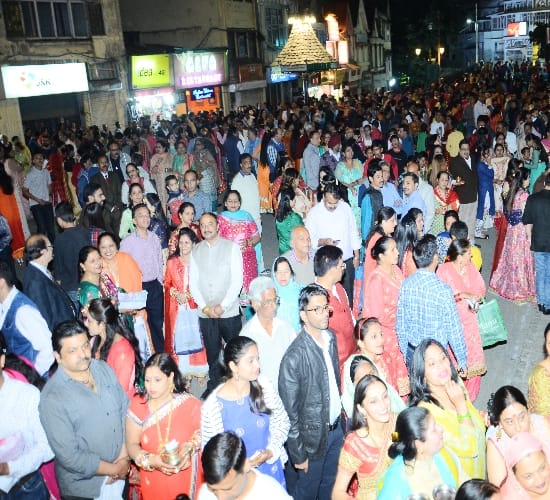 karva chauth celebrated in shimla at ridge by married women 