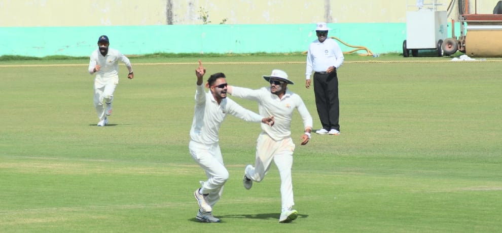 punjab loosed six wicket in ranji trophy at dharamshala