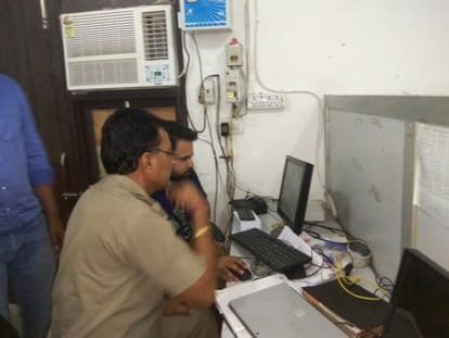fatehabad rss leader vijay goyal office robbed on gun point