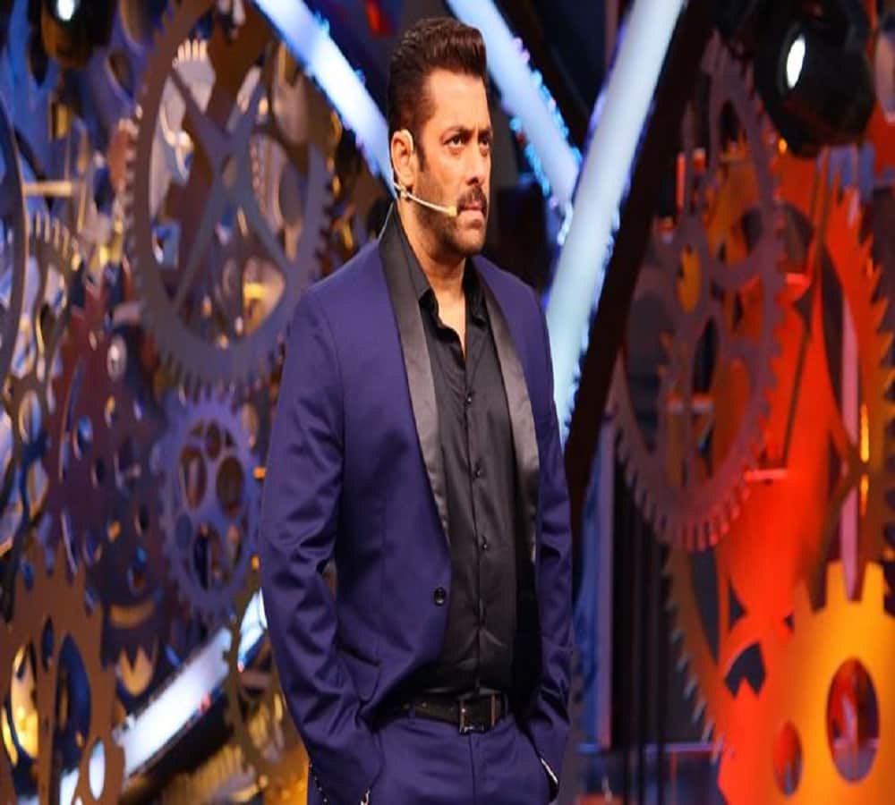  bigg boss 11 salman khan Reproaches vikas gupta and aakash in weekend ka war 