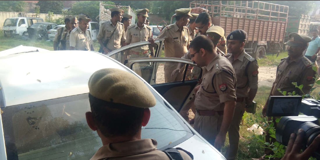 80 lakh silver was being extracted from the police's collusion