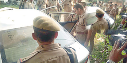 80 lakh silver was being extracted from the police's collusion