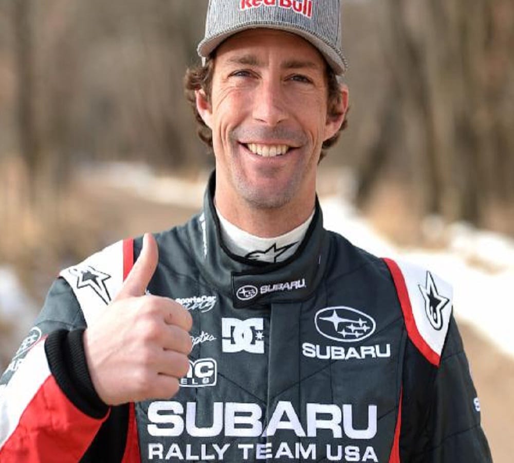 Daredevil biker Travis Pastrana backflips over river thames and set a world record 