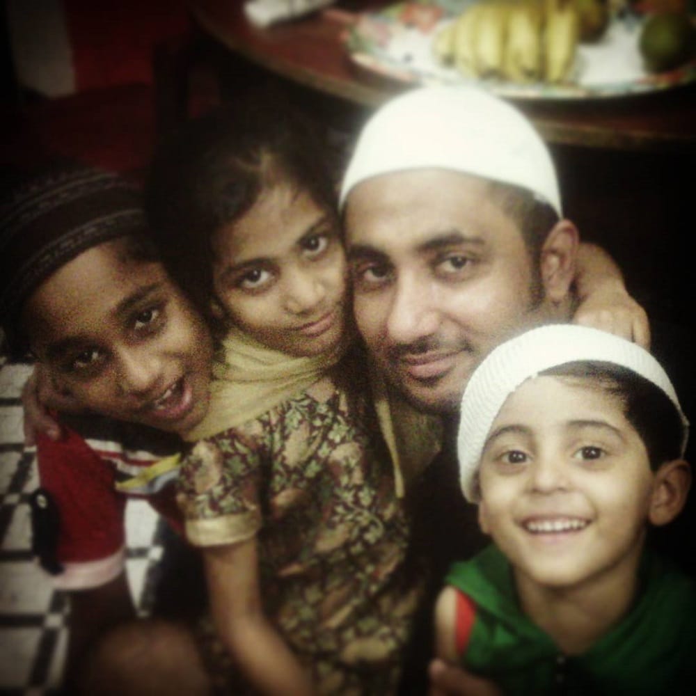 Bigg Boss 11 Contestant Real Zubair Khan   Family Pictures