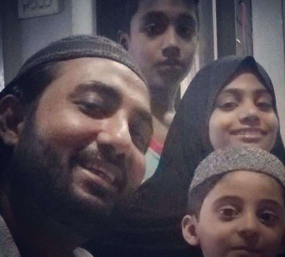 Bigg Boss 11 Contestant Real Zubair Khan   Family Pictures