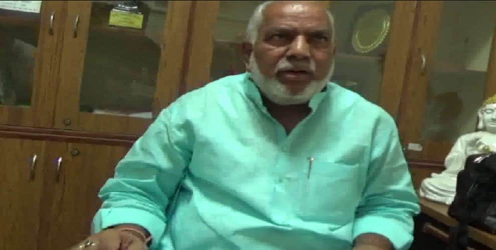 Murder in Meerut: police is not action against accused but youth has shot dead after complained