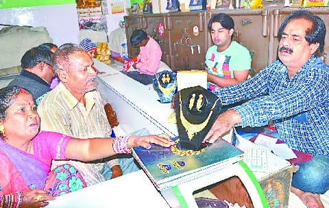  Festive business entangled in GST