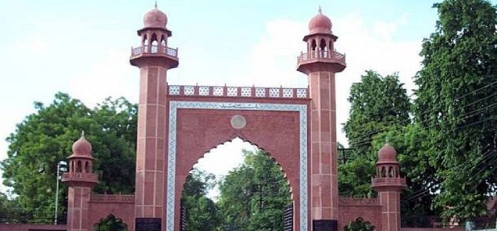 Student spreads sensationalism by accusing him of examing on the basis of religion