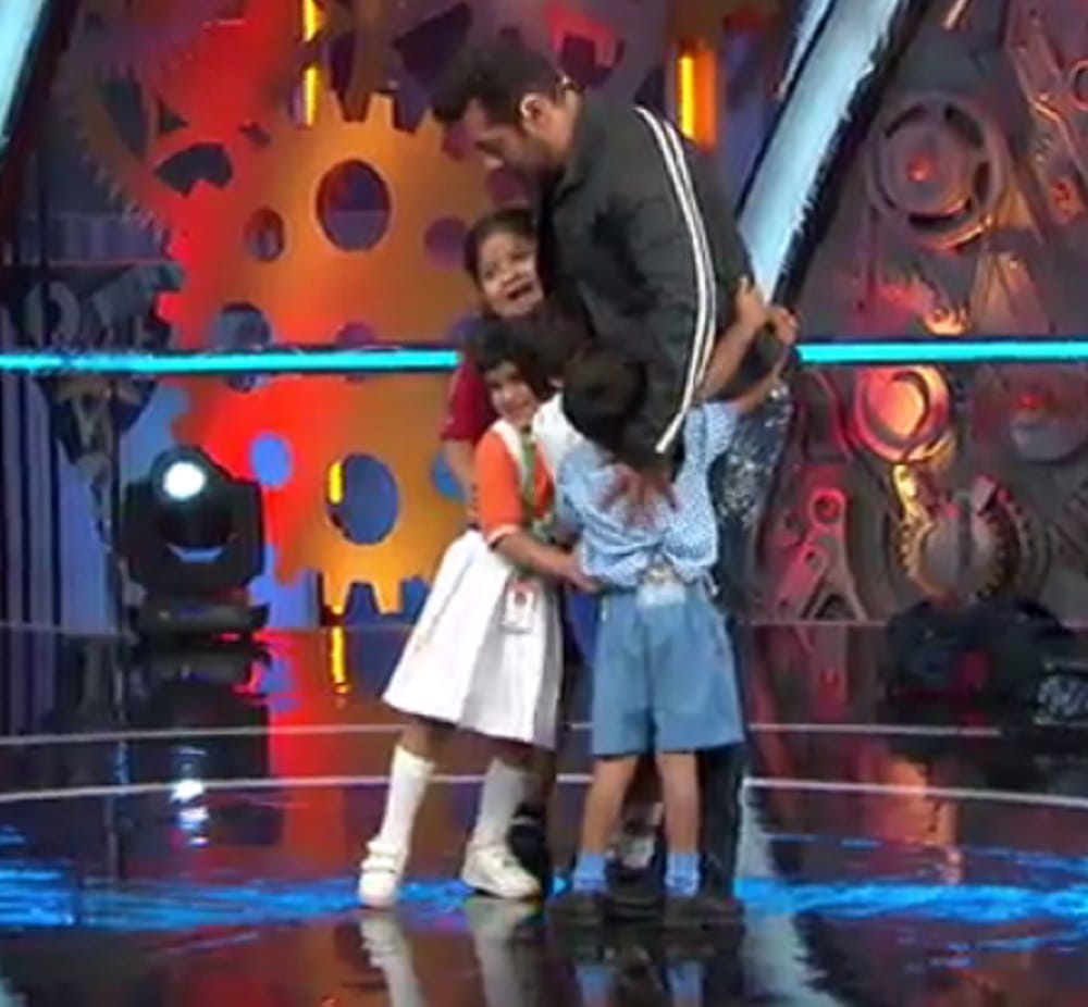 Bigg Boss 11 Host Salman Khan Takes Dig At Colors TV And Endemol Over His Payment