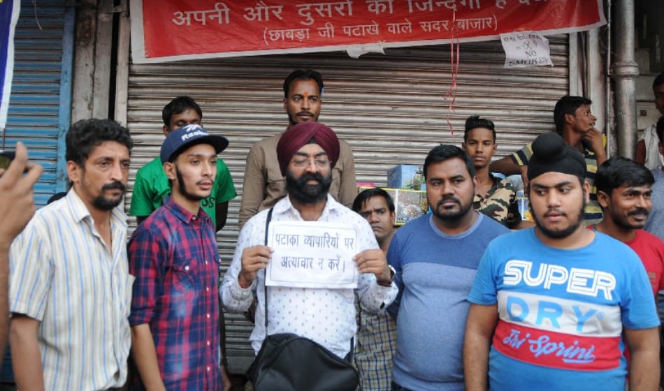 cracker ban in noida cracker sellers facing a big loss